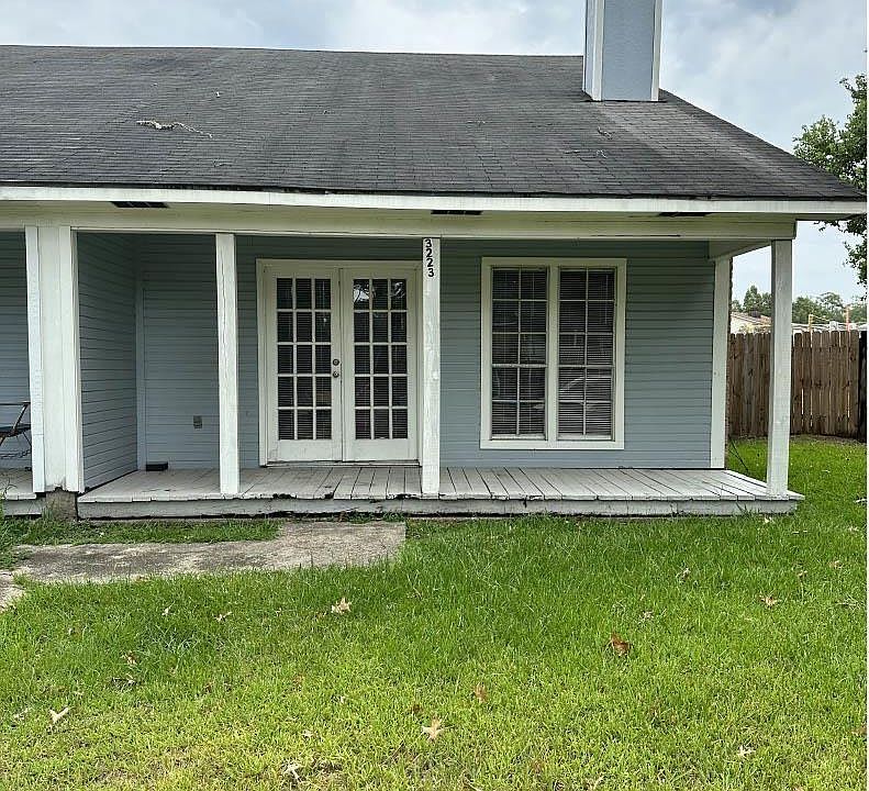 1st image of 3223 King Bradford Dr