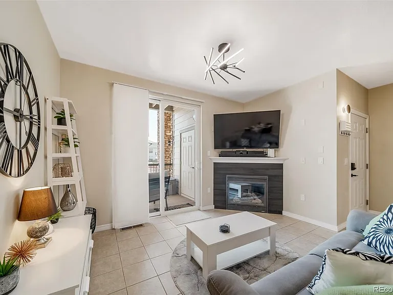 7292 S Blackhawk St #203 — Photo 7