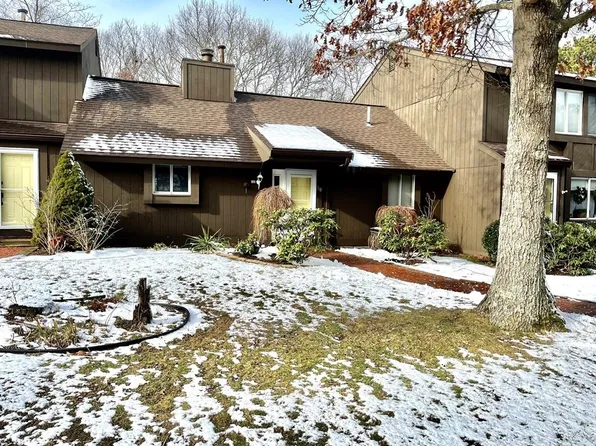 58 Harbor Lights Rd #C58, Buzzards Bay, MA 02532