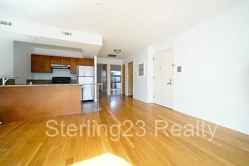 2541 22nd St #2 Photo 1