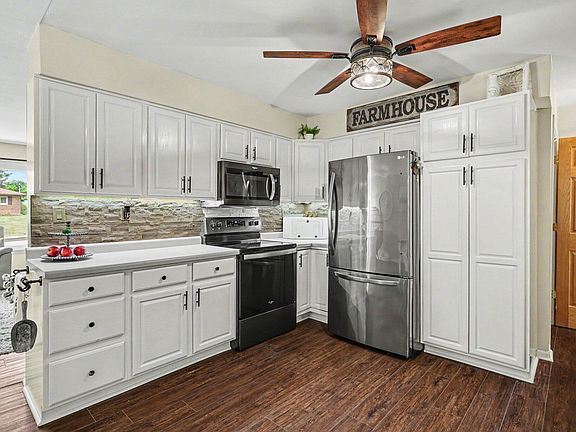 5th image of 15 Enlow Ct