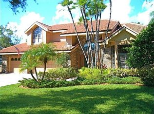 2406 Huntington Blvd, Safety Harbor, FL 34695