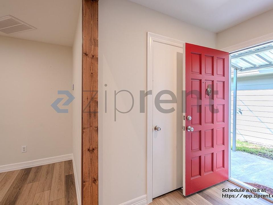 1st image of 4031 Leeshire Dr