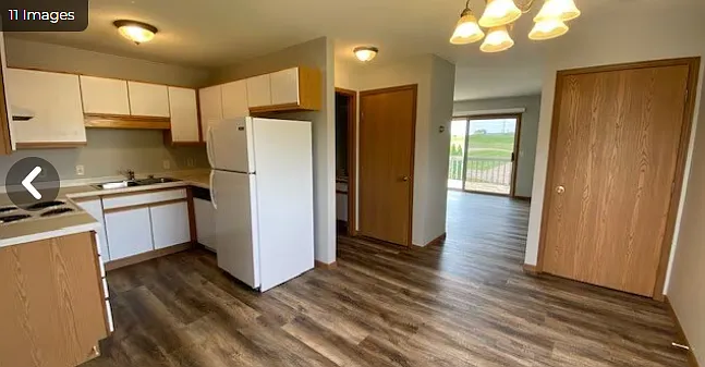3121 Oak Knoll Dr — Photo 3