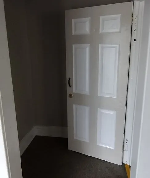 2128 Genesee St — Photo 10