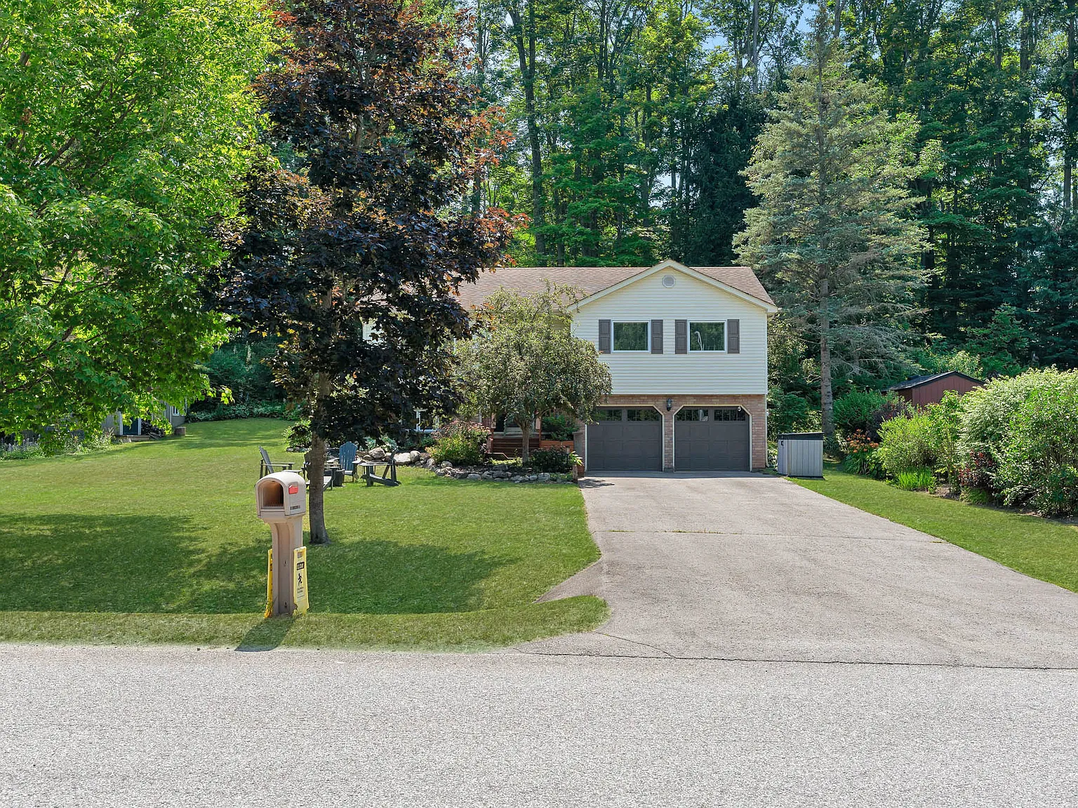 15 Sugarbush Rd, Coldwater, ON L0K 1E0, Canada — Photo 1