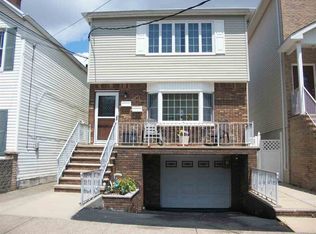 67 E 4th St, Bayonne, NJ 07002