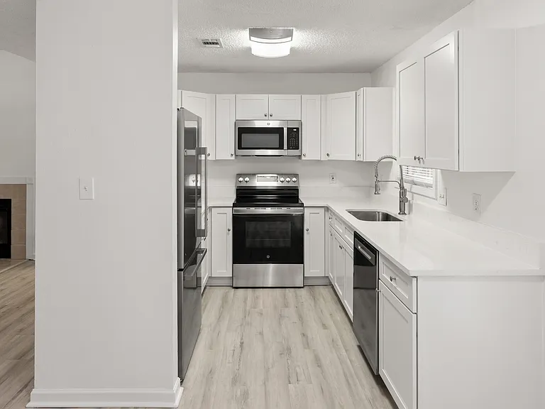 334 Calhoun Ave — Photo 41