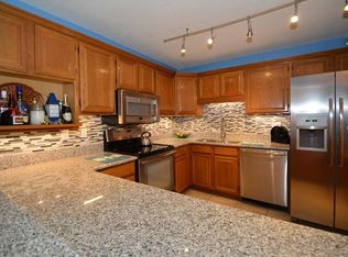 7645 Sun Island Dr S APT 102, South Pasadena, FL 33707