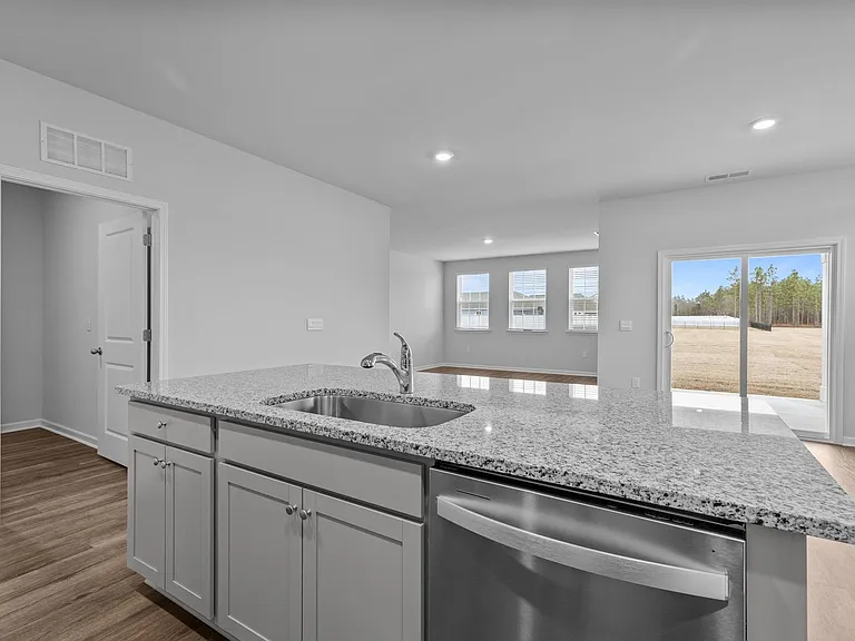 201 Jones Ridge Ln — Photo 9