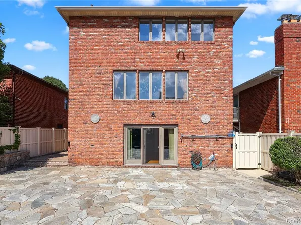 210-30 29th Avenue image 16 of 16