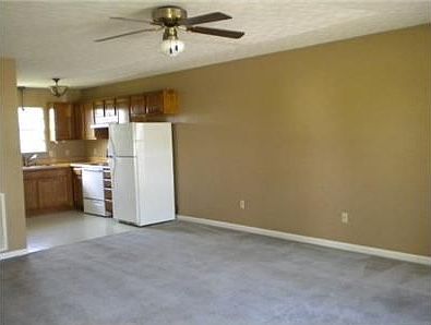 2nd image of 115 Gray Squirrel Ln