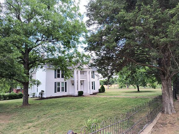 2nd image of 3460 Big Springs Rd