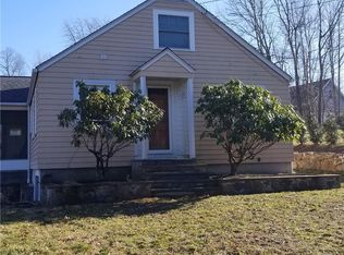 473 E Greenwich Ave, West Warwick, RI 02893