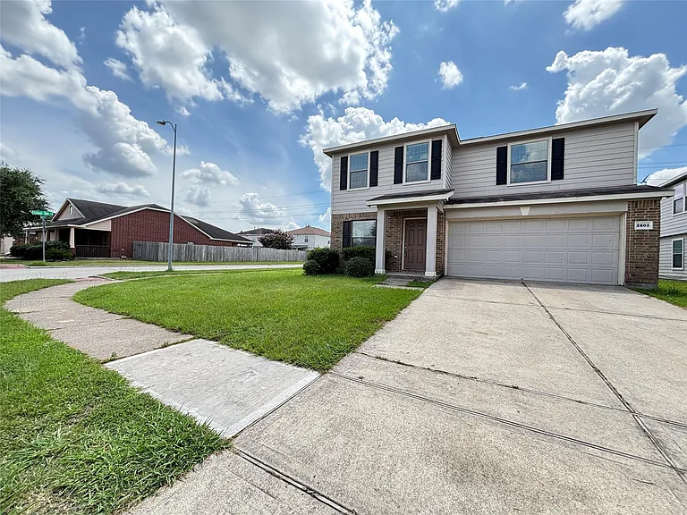 2803 Mustang Hill Ln — Photo 1