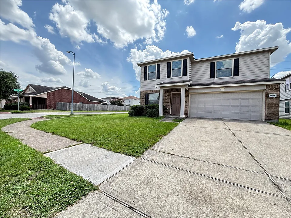 2803 Mustang Hill Ln