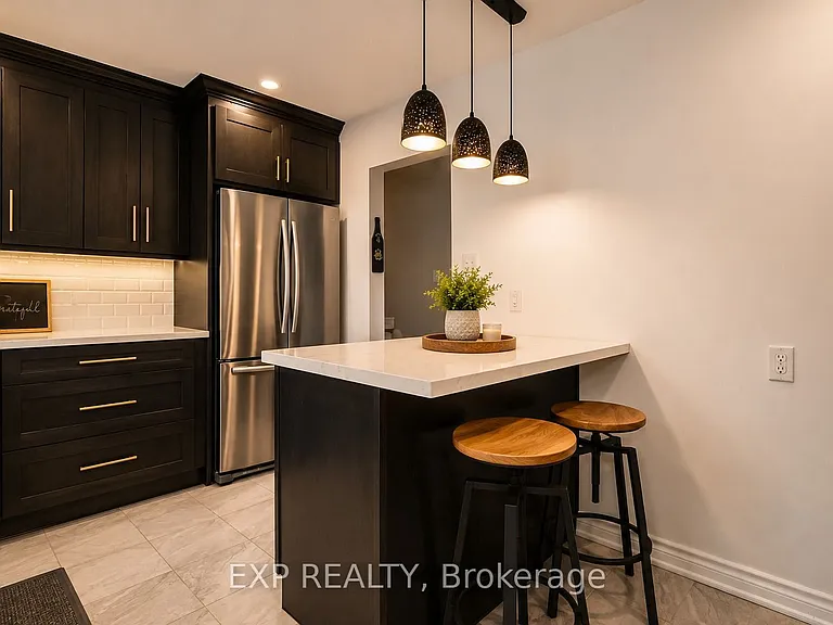 33 Fairlawn Rd — Photo 16