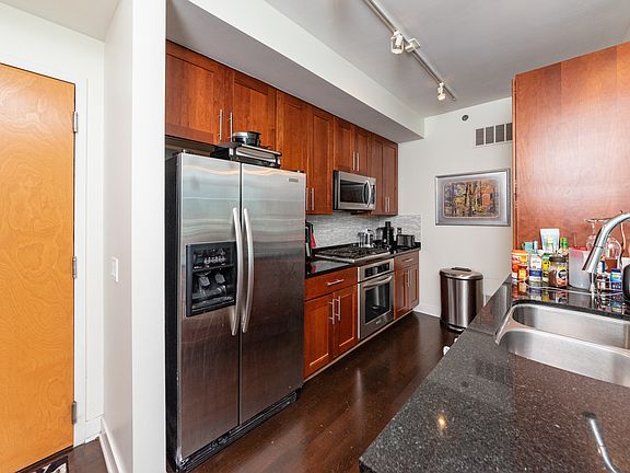 5th image of 505 N McClurg Ct APT 1204