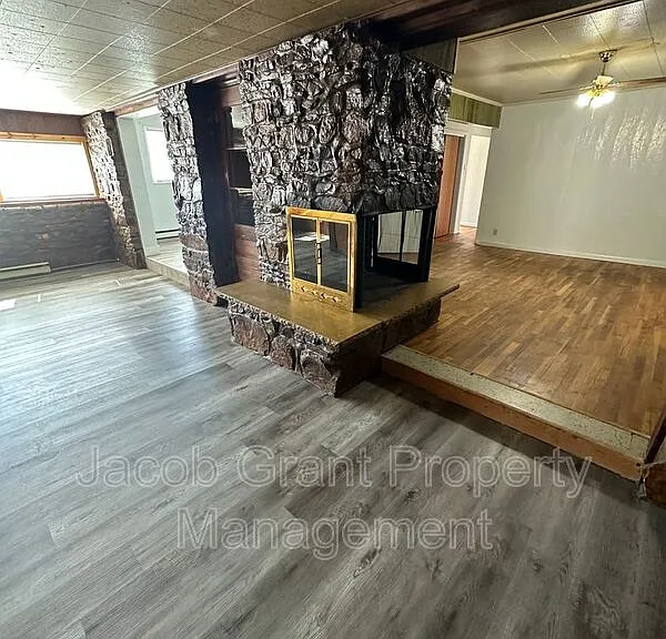 282 J St — Photo 17