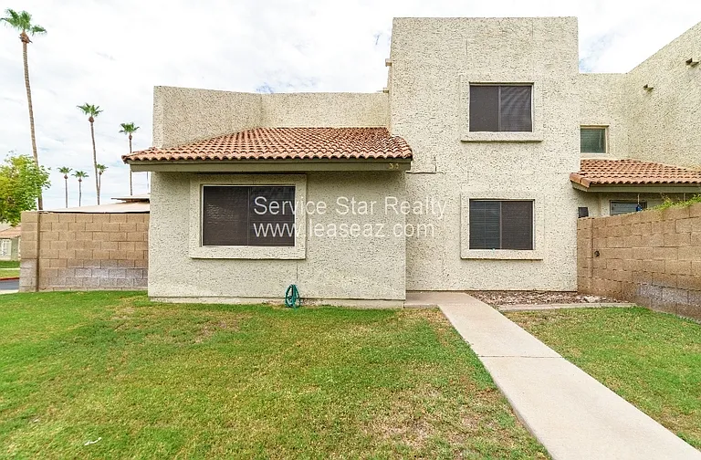 222 W Brown Rd #33 — Photo 1