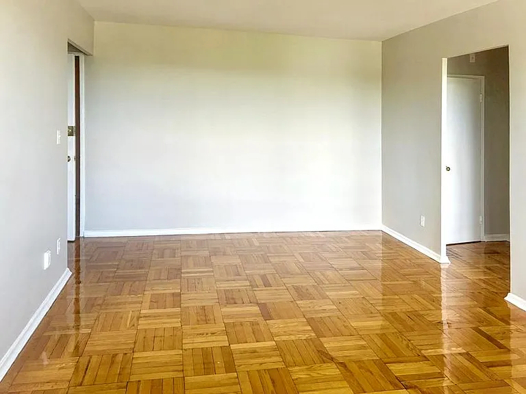 1393 Wilson Ave — Photo 13