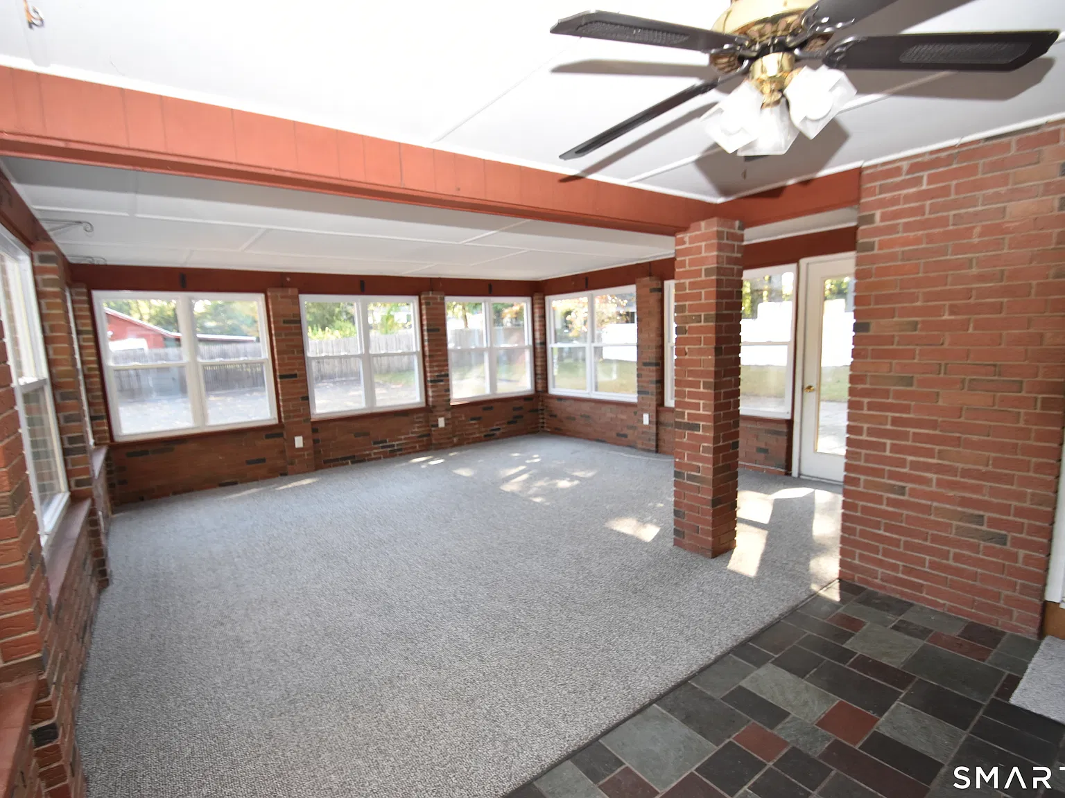 5 bed, 2.0 bath, 2000 sqft, $4,750 — Photo 3