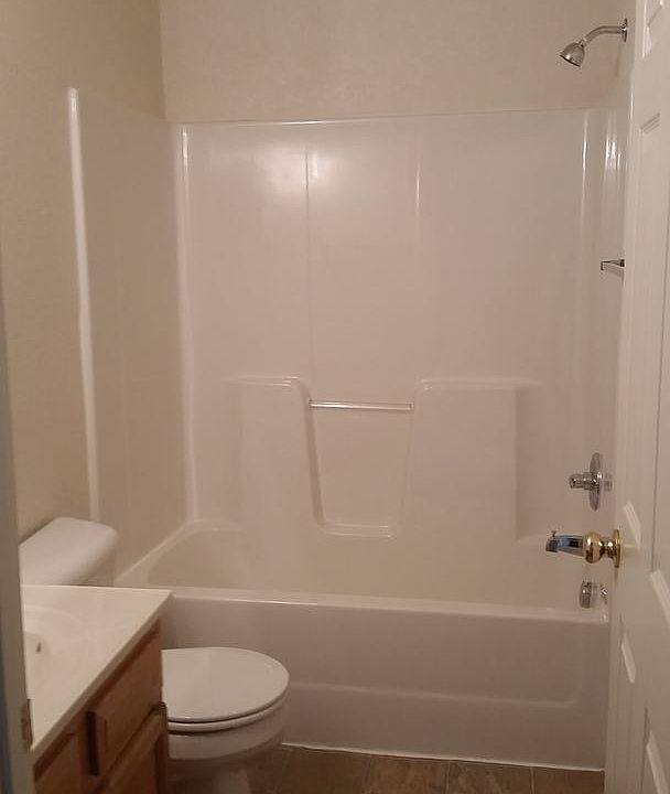 2nd image of 20939B Homer St