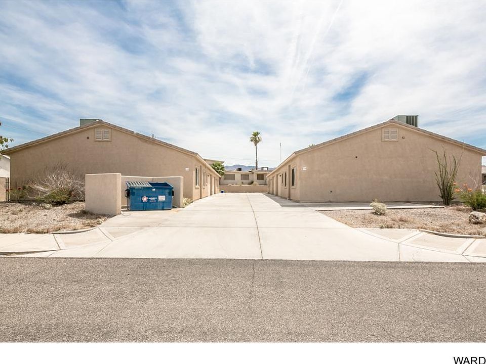 1st image of 2455 Palisades Dr