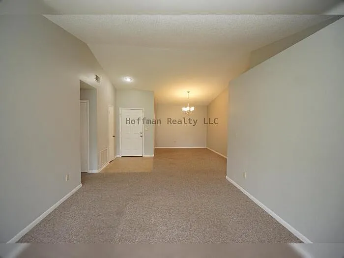 8755 Hampden Dr — Photo 7