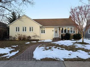 713 Durham Rd, East Meadow, NY 11554