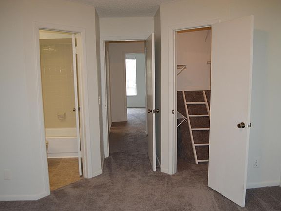 4th image of 11334 Grandville Dr