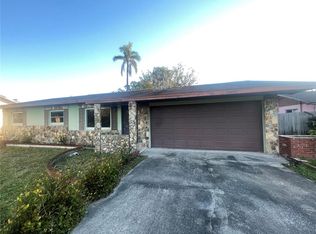 1895 Allendale Dr, Clearwater, FL 33760