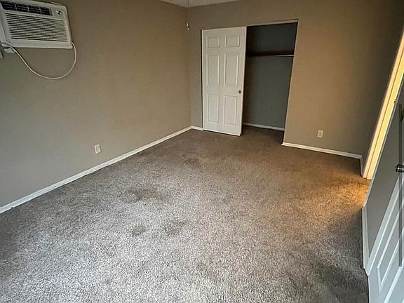 Unit Photo