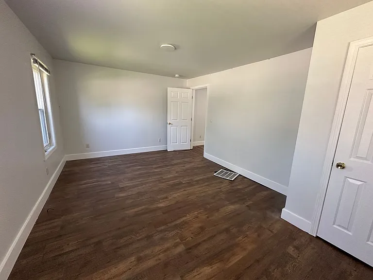 64 Grant Street — Photo 11