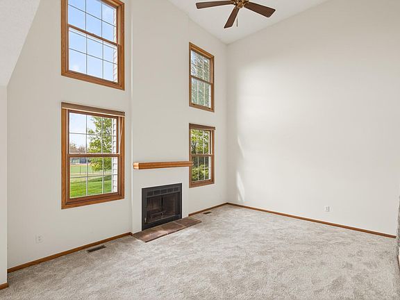 4th image of 8143 Curtis Ln