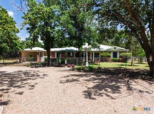 105 Lms Ln, Gatesville, TX 76528