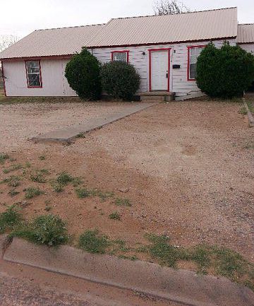 1st image of 204 W 17th St