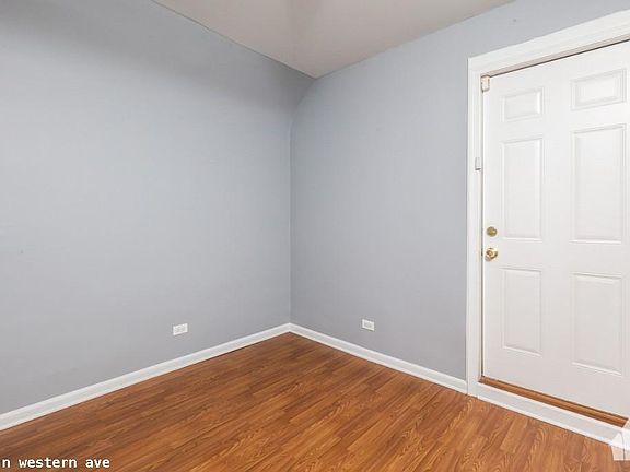 2nd image of 4335 N Western Ave #1826