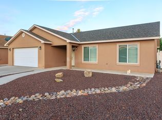 805 San Miguel St, Farmington, NM 87401