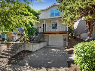 1924 SE Sherrett St, Portland, OR 97202