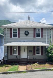 611 Alleghany St, Clifton Forge, VA, 24422