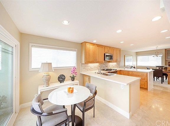 5th image of 23 Canyon Crest Dr #34