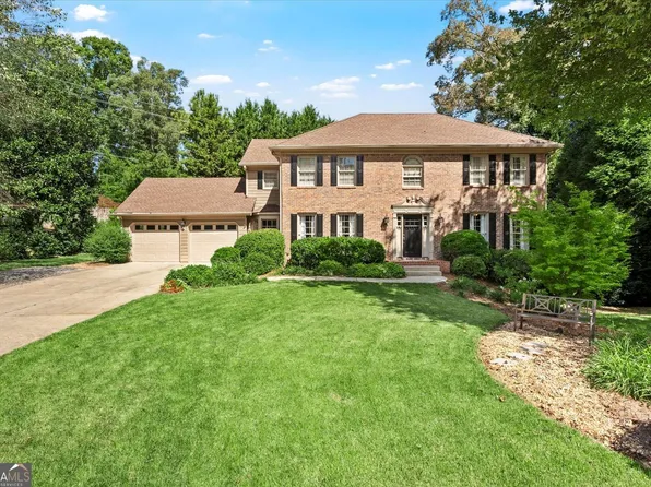 3397 Falling Brook Dr, Marietta, GA 30062
