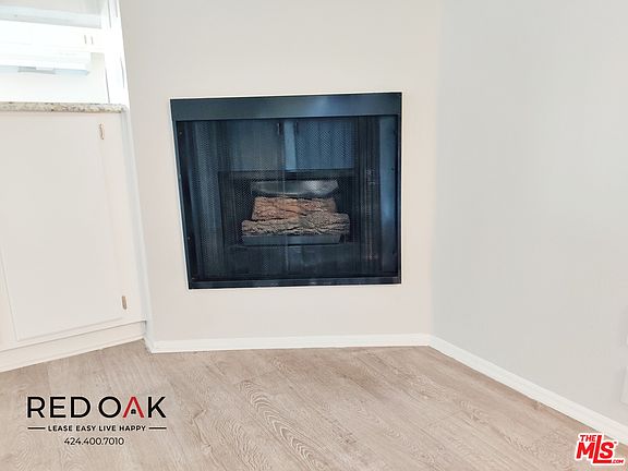 5th image of 8430 Cedros Ave #115