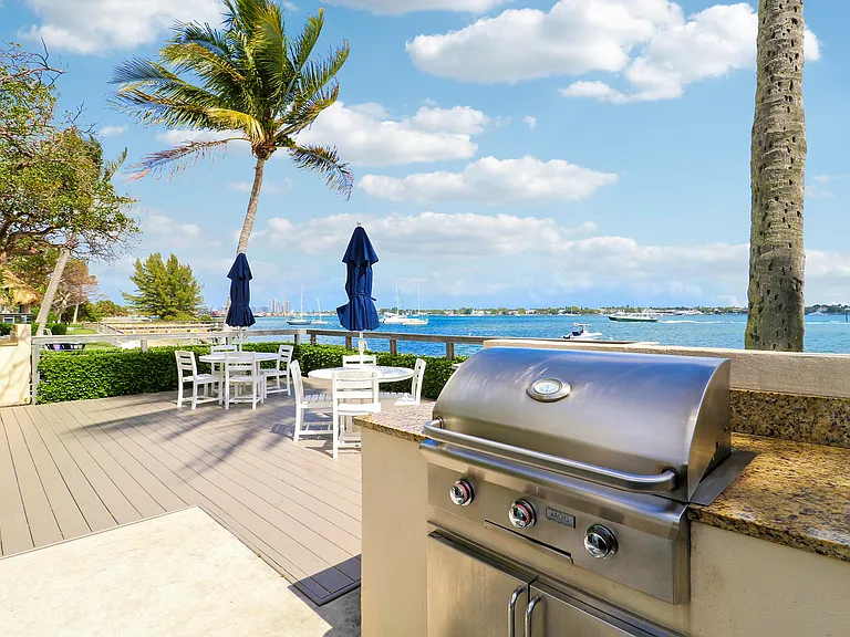 5600 N Flagler Dr #1001 — Photo 42