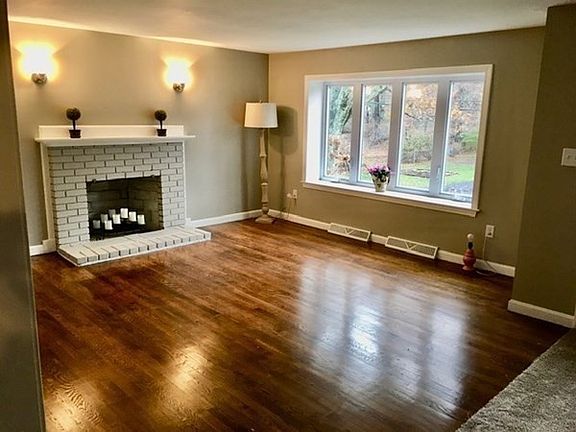 2nd image of 9 Furnace Colony Dr #1