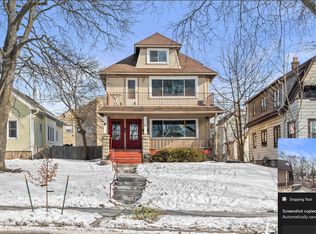 4418 N Bartlett Ave, Shorewood, WI 53211