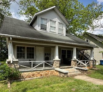 315 2nd Ave SE, Hickory, NC, 28602
