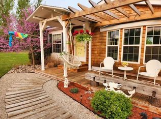 8972 S Maple City Rd, Maple City, MI 49664