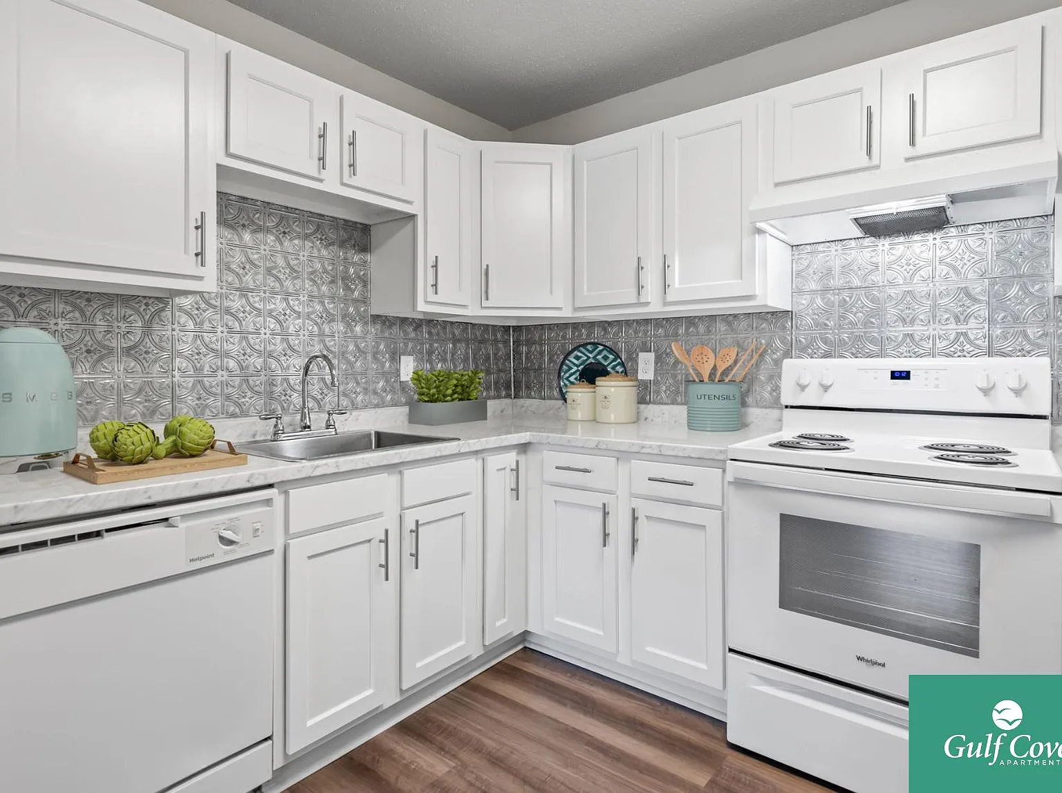 Gulf Cove Apartments — Photo 3